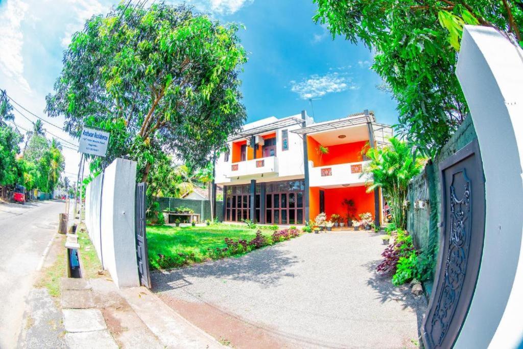 Hotel Blue Bird เนกอมโบ ภายนอก รูปภาพ