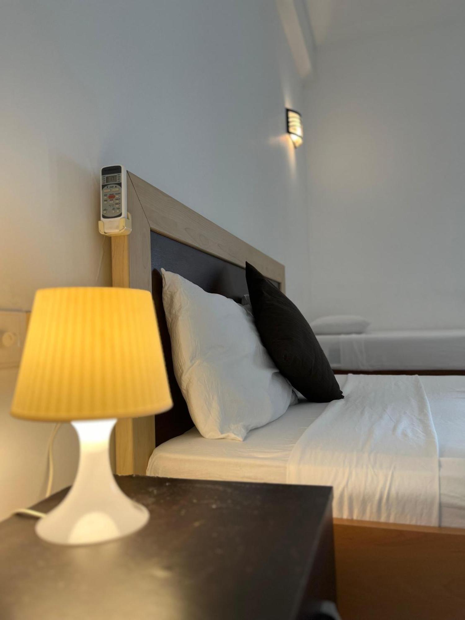 Hotel Blue Bird เนกอมโบ ภายนอก รูปภาพ